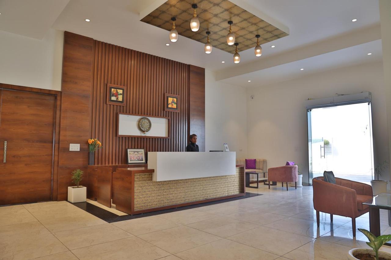 Mannat Resort Paota Prāgpura Eksteriør billede
