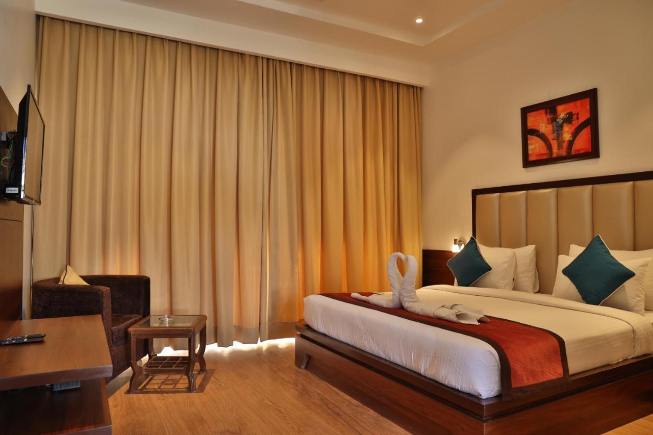 Mannat Resort Paota Prāgpura Eksteriør billede