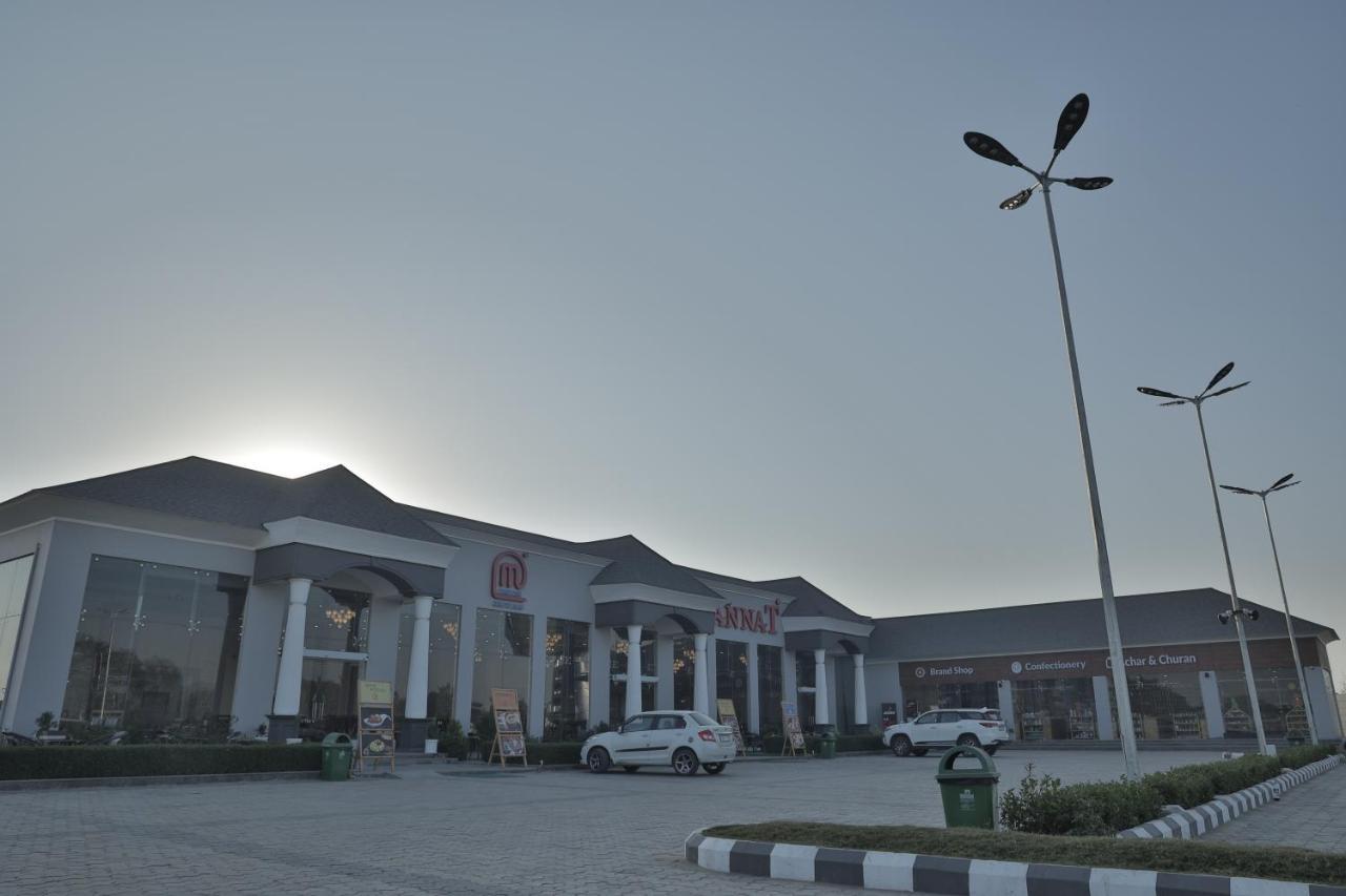 Mannat Resort Paota Prāgpura Eksteriør billede