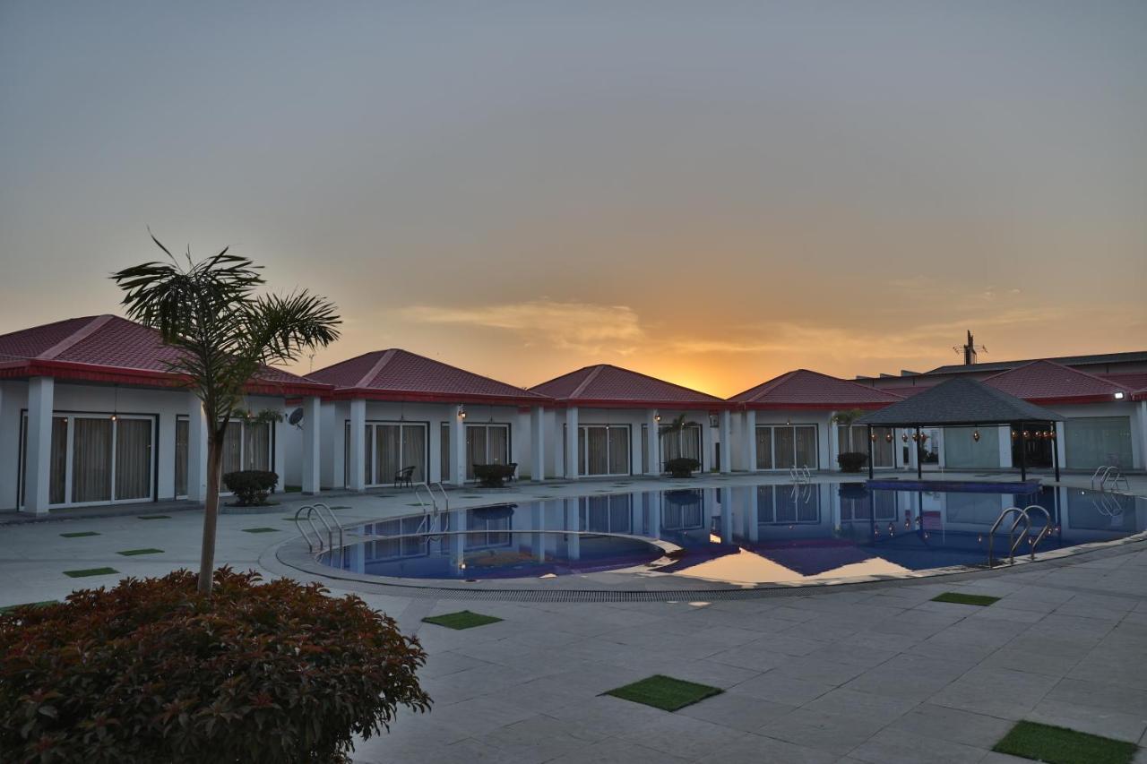 Mannat Resort Paota Prāgpura Eksteriør billede