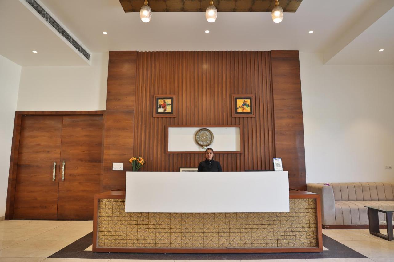 Mannat Resort Paota Prāgpura Eksteriør billede